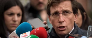 Dos pisos, heredero con 9 años y 62.000 euros de un 'chiringuito' de Almeida: el joven con el que el PP denuncia los problemas de vivienda