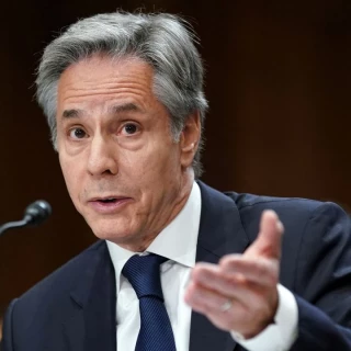 Blinken dice que quiere trabajar con el Congreso para sancionar a la Corte Penal Internacional