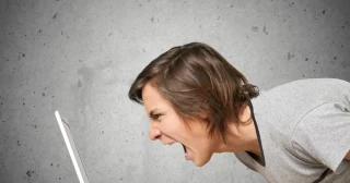 El impactante daño que el enojo le produce al cuerpo: cómo afecta al corazón, al estómago y al cerebro