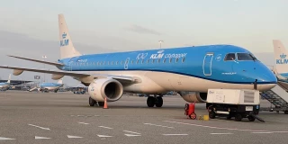 Muere un hombre succionado por un motor de un avion en Amsterdam (eng)