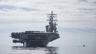 Los hutíes atacan con misiles el portaviones estadounidense Dwight Eisenhower