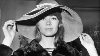 Muere a los 80 años Françoise Hardy, icono de la canción francesa