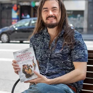 Del ‘maricón’ de Atapuerca al ‘queer’ de Lepanto: el arqueólogo Mikel Herrán cuenta la “historia desviada de España”