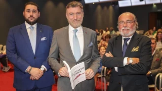 Robert Gavin, autor de "El cuarto poder": "Europa sigue viviendo en el sueño de que es relevante en el mundo".