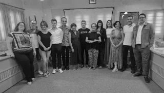 Tensión tras el crimen de Gata: el gobierno local recibe ataques ultras y amenazas, y recibe el respaldo de la Xarxa d’Alcaldes