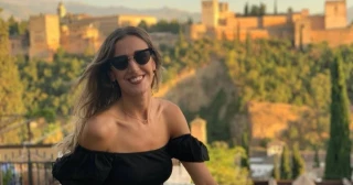 "Soy maestra y tengo que volver a Granada tras cinco años en Málaga porque aquí es imposible encontrar casa"