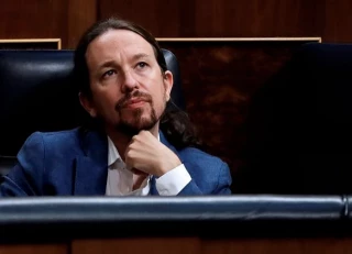 La policía patriótica registró 6.903 búsquedas en Google de «Pablo Iglesias chanchullos» y 456 búsquedas de «comunismo qué es peligros»