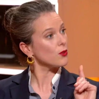 La izquierda francesa llega a un acuerdo y propone a la economista Lucie Castets como primera ministra