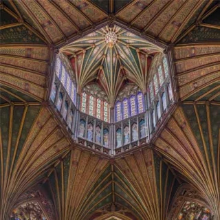 Una bóveda que parece flotar como por arte de magia