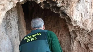 La Guardia Civil investiga a un vecino de Los Villares (Jaén) por echar agua a unas pinturas rupestres de 6.000 años
