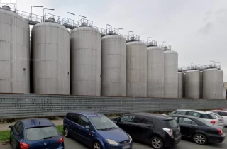 Desalojan la fábrica de Estrella Galicia en A Coruña ante el riesgo de explosión por amoniaco