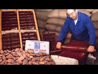 Chocolate casero “a brazo”: tueste y molienda del cacao sobre piedra y sin uso de maquinaria moderna