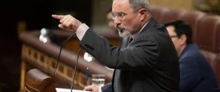 Vox clama contra Errejón pero mantiene como diputado a un condenado por maltrato