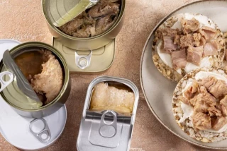 Un informe denuncia que una de cada dos latas de atún en Europa supera el límite máximo de mercurio