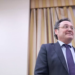 El juez que quiso salvar al PP de la condena de 'Gürtel' le incauta el móvil al fiscal general sin justificarlo