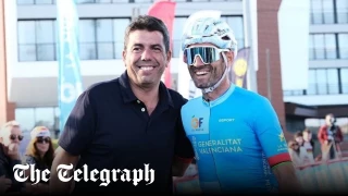 The Telegraph: El gobernador de Valencia posa para fotos en medio de alertas rojas por inundaciones repentinas