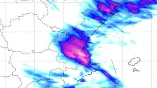 AEMET vuelve a activar el aviso rojo en Valencia por más de 90 l/m de lluvia en una hora y advierte: "Peligro extremo"