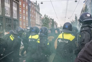 Atacan a seguidores del club de fútbol israelí Maccabi Tel Aviv tras un partido en Ámsterdam