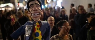 El PP de Valencia acusa a los manifestantes de "montar lío" y "colapsar" la ciudad