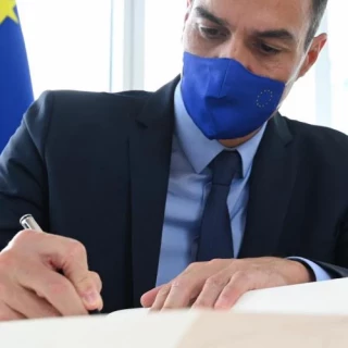 (Hemeroteca) La derecha reacciona al estado de alarma con el hashtag 'Sánchez Dictador'