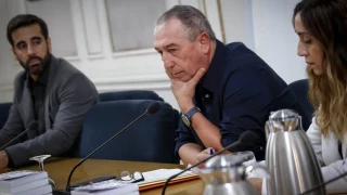 Solo Compromís pide la dimisión de Mazón en Les Corts