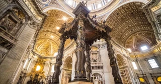 Un recorrido virtual en 3D por la Basílica de San Pedro creado por el Vaticano con 400.000 imágenes e inteligencia artificial [Eng]