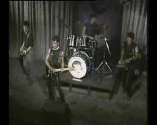 "Ataque preventivo" (POLANSKY Y EL ARDOR)