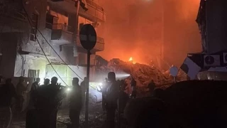 Israel destruye un edificio residencial de ocho plantas en un ataque con misiles en Beirut (EN)