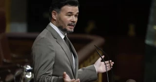 Rufián: "Si más jueces hubiesen pringado en un supermercado quizás no habría siete empresarios murcianos pederastas en la calle"