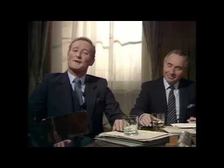 "Sí, ministro" (1986) - La estrategia de las 4 etapas para el manejo de una crisis de gobierno [EN]