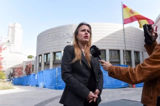 Abogados Cristianos recurrirá ante el TC la decisión de avalar la colocación de la bandera LGTBI en edificios públicos