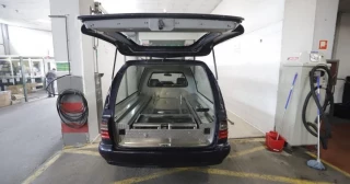 Una mujer revive en el tanatorio tras ser dada por muerta en el hospital