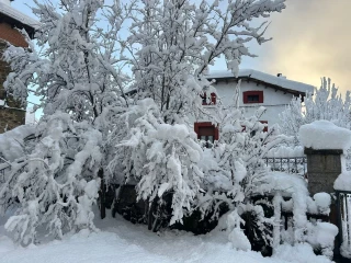 Las nevadas dejan incomunicados sin cobertura, telefonía e internet a decenas de pueblos de León