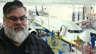 Un trabajador de Boeing afirma que "miles" de piezas rotas fueron recicladas e instaladas en los aviones para "mantener la producción"