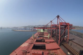 El puerto de El Musel, zona sin ley: “Lo que he visto aquí no lo he visto en India, en China ni en África”