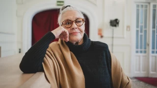 Lola Herrera: "No entiendo que una mujer pueda ser de derechas. A mí ser de izquierdas me ha enseñado a ser libre y a vivir"