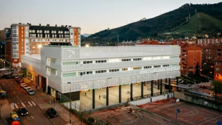 "Ha abusado de niñas desde hace 30 años": las víctimas del profesor de Bilbao rompen el silencio