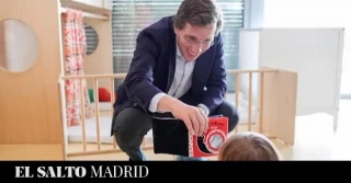 Niños de una escuela infantil del Ayuntamiento de Madrid se quedan sin segundo plato por falta de personal