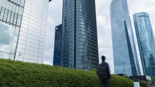 Los salarios más altos empezarán a aportar una “cuota de solidaridad” en 2025 para pagar las pensiones