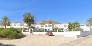 Acusan a un cura de apropiarse de un trastero comunitario de forma violenta