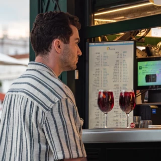 La gran crisis del alcohol en España: cómo los jóvenes están cambiando su relación con la bebida radicalmente