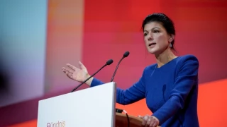 Wagenknecht: Las sanciones a Rusia arruinan a las empresas alemanas y benefician a EE.UU