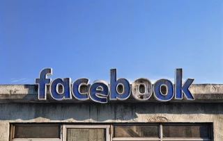 La red social - by Roger Senserrich - Mark Zuckerberg y la rebelión de los oligarcas