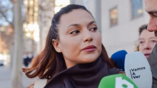 La actriz Elisa Mouliáa no descarta que Errejón le echase algo en la copa y asegura que el político la tocó a pesar de que se negó