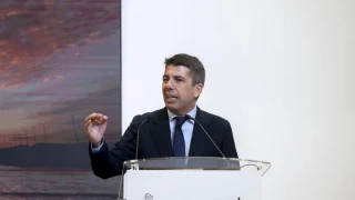 El subconsciente le juega una mala pasada a Mazón mientras hablaba de mentir: 'Yo sé de eso'