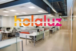Tras eliminar el teletrabajo, Holaluz afronta una situación inusual: el 25% de su plantilla quiere irse, según La Información