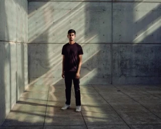 Familiares y funcionarios instan a que se investigue la muerte del denunciante de OpenAI