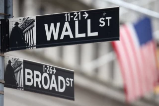 DeepSeek sacude a Wall Street: el Nasdaq se desploma más del 2% por el temor a la IA china