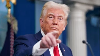 Trump acusa del accidente de Washington a Obama y Biden por contratar "trabajadores con discapacidades mentales severas"