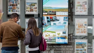 La mayoría de españoles cree que hay que limitar el número máximo de viviendas que un propietario puede tener